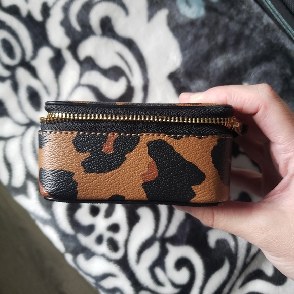 Coach jewelry case - Picture 4 of 5